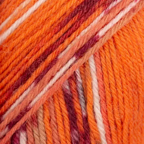 Drops Fabel 4 Ply 50g - Image 4