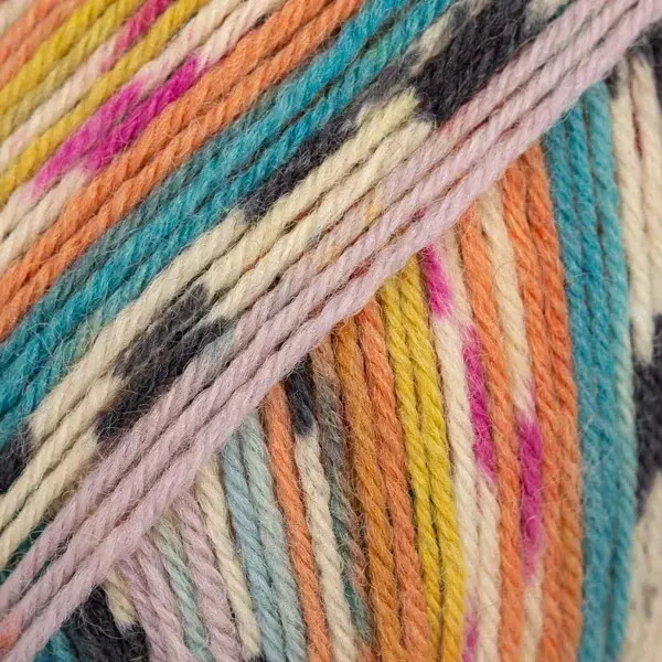 Drops Fabel 4 Ply 50g - Image 9